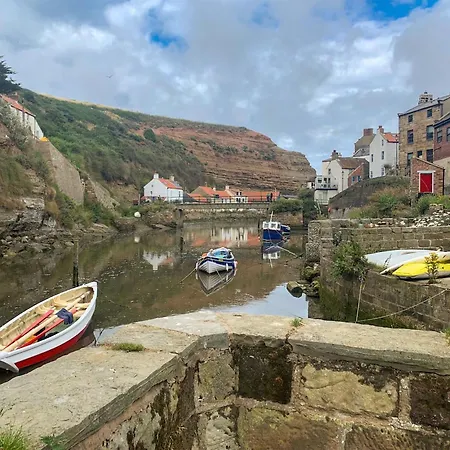 Pilot Me * Staithes