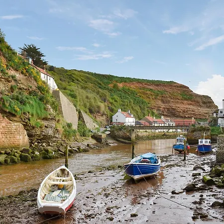 Pilot Me * Staithes
